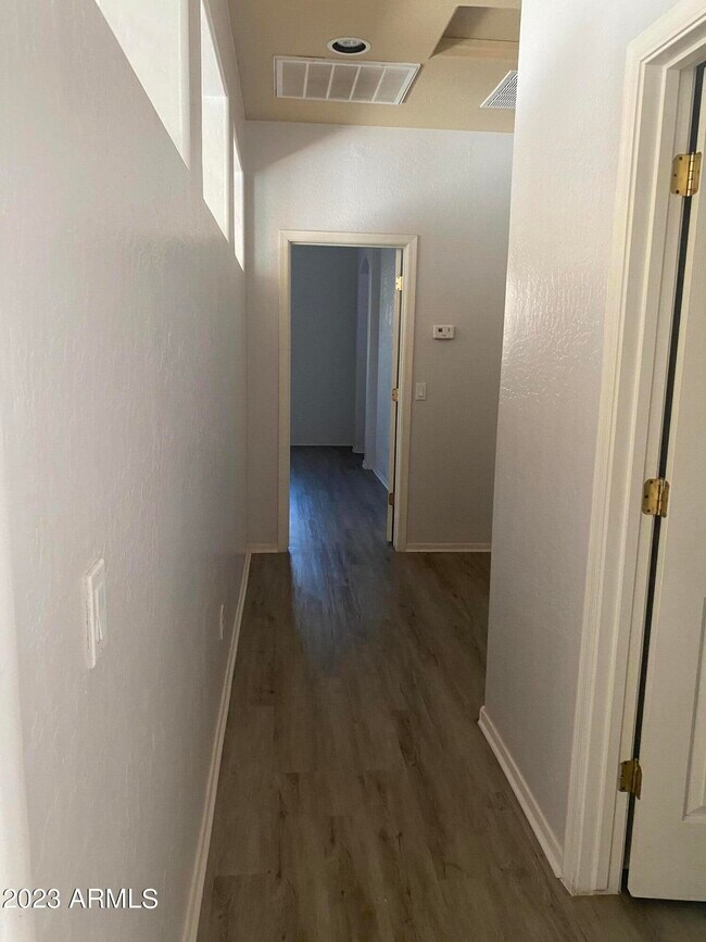 Foto del edificio - 1283 S Amber St