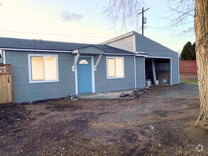 Building Photo - 1304-1302 S 42nd Ave