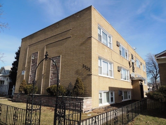 Primary Photo - 3525 S Central Ave