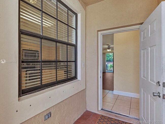 Building Photo - 4126 Forest Dr