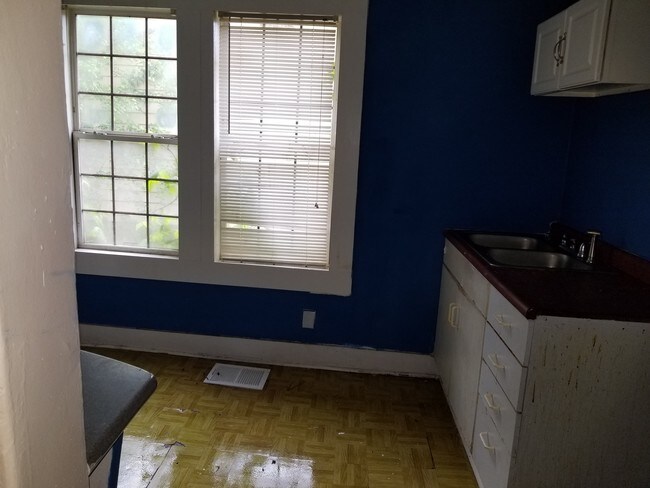 Foto del edificio - 839 E Vineyard Ave