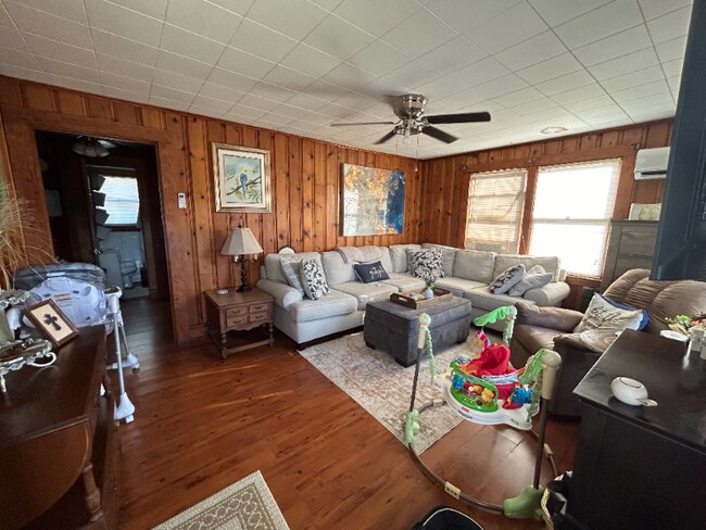 Foto del edificio - 104 SW Hines St