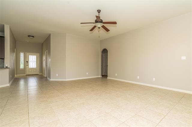 Building Photo - 527 Shady Meadow Ln