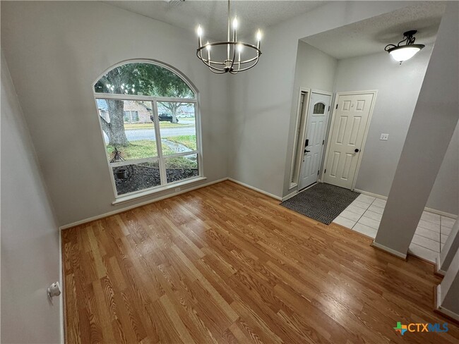 Foto del edificio - 617 Dunbar Dr