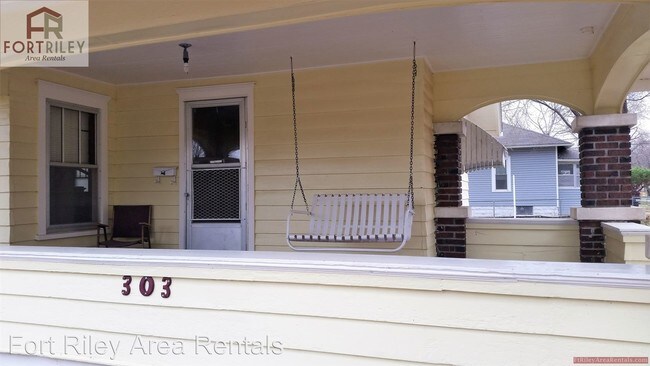 Building Photo - 3 br, 1.5 bath House - 303 S Adams