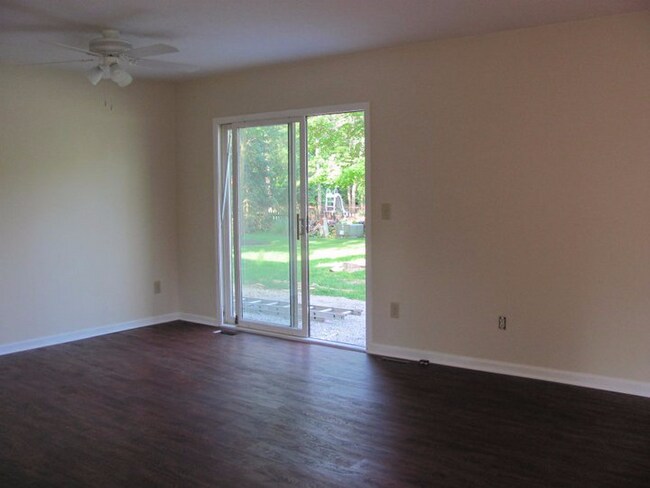 Building Photo - 1299 Gatwick Ct