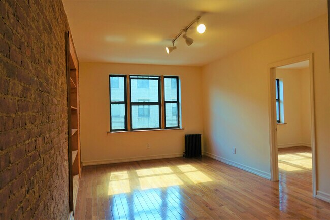 Foto del edificio - 715 W 172nd St