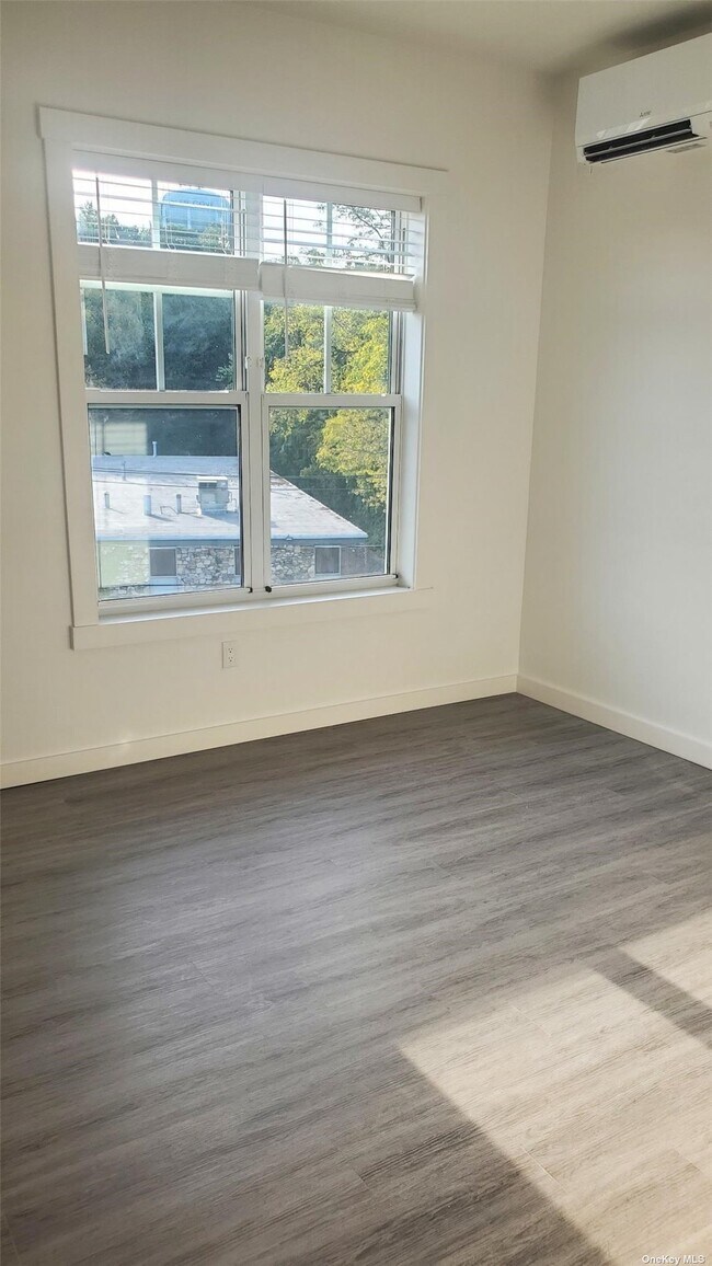 Foto del edificio - 700 Dickson St