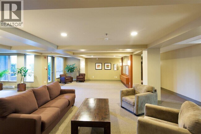 Photo du bâtiment - 6268 Eagles Dr