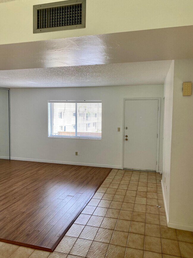 Building Photo - 8401 SW 107th Ave