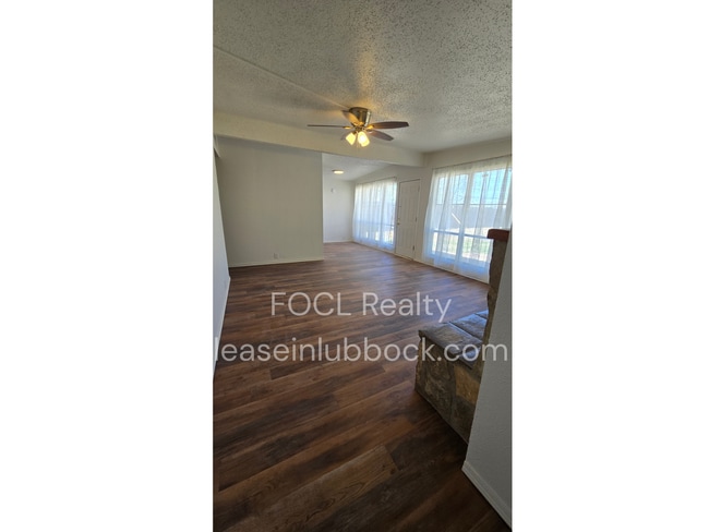 Building Photo - Bright and Open 4 Bedroom Home