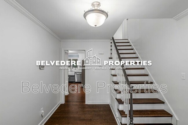 Foto del edificio - 4103 Oak Hollow Dr