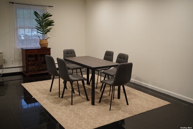 Foto del edificio - 208-8 Estates Dr