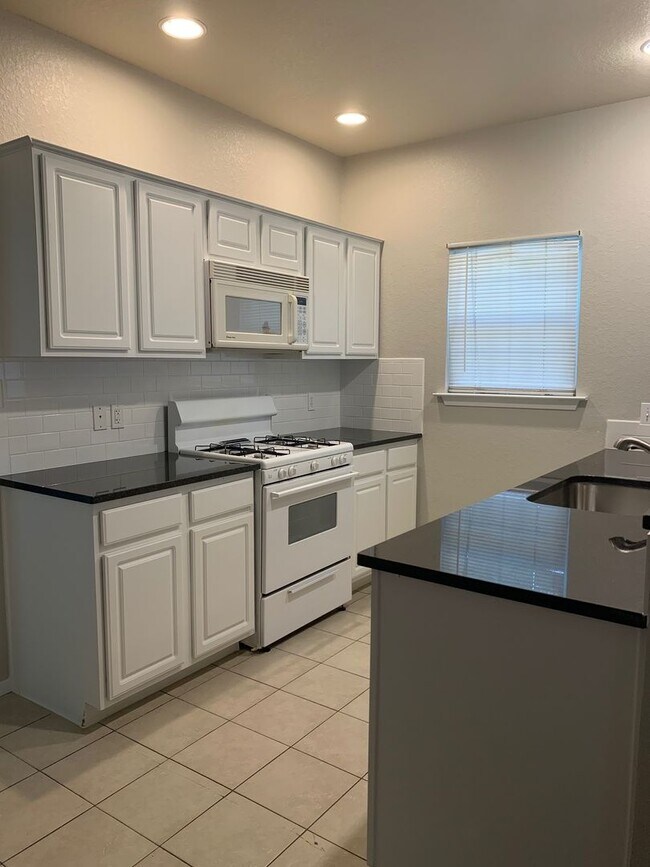 Foto del edificio - 2206 Pennsylvania Ave