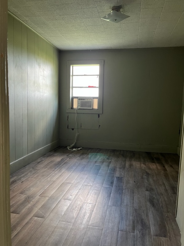 Building Photo - 310 N Springfield Ave