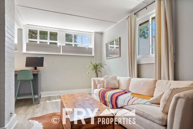 Foto del edificio - 3224 Perry St