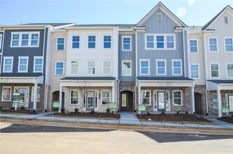Building Photo - 4551 High Rdg Ct