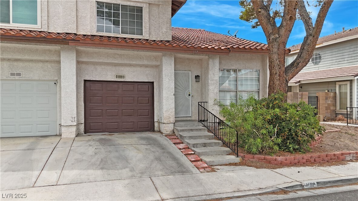 Foto principal - 117 Boysenberry Ln