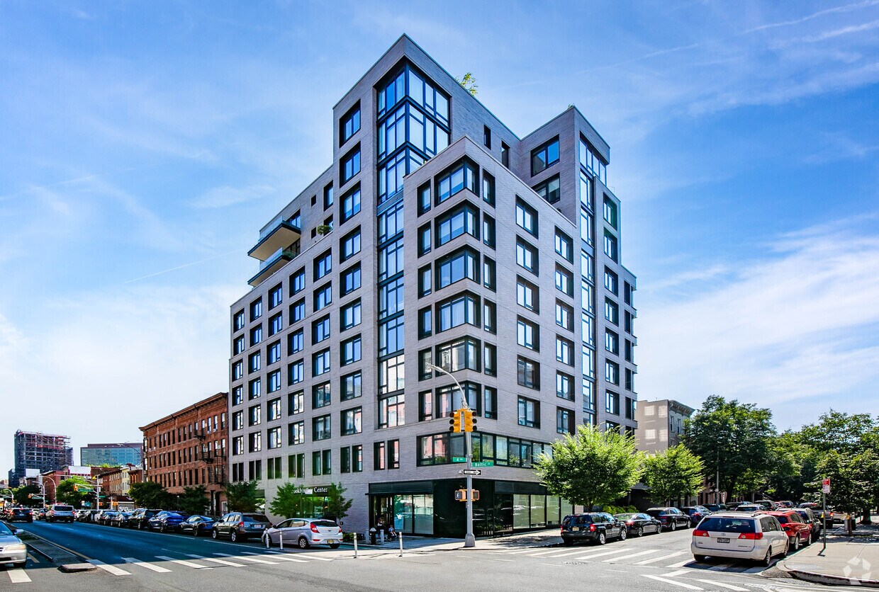 Primary Photo - Baltic Park Slope