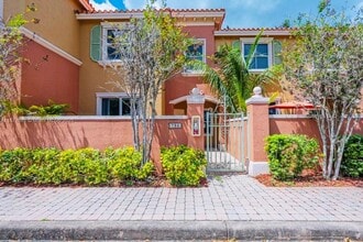 Building Photo - 784 SW 106th Ave