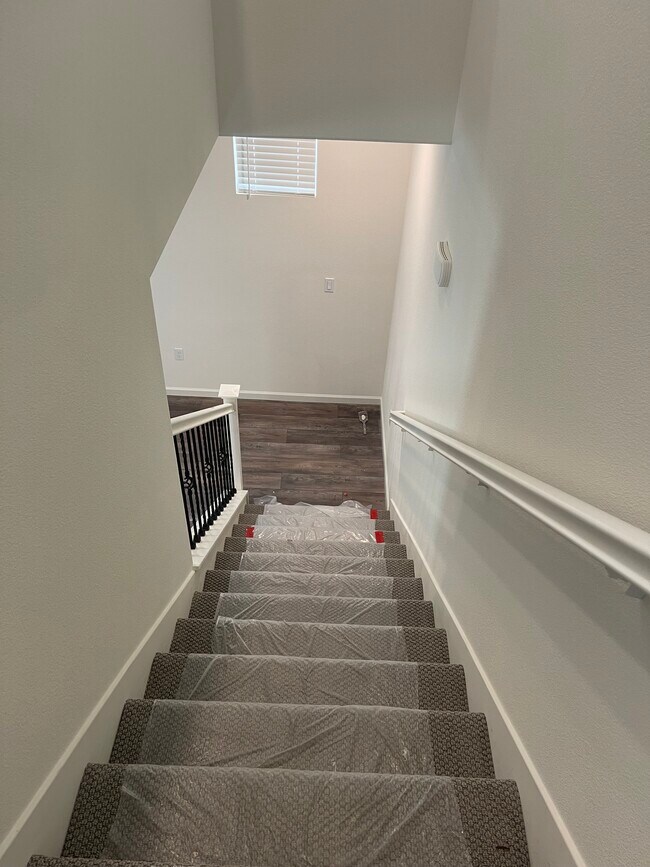 Building Photo - 2136 Brave Hawk Loop