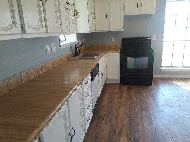 Foto del edificio - 10814 Estelle Cir