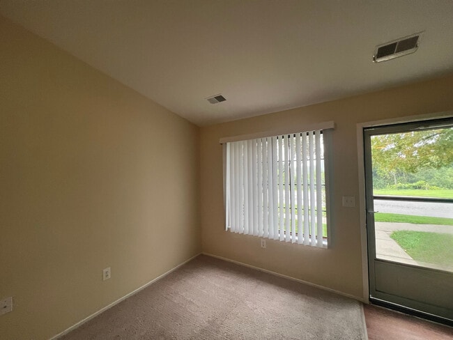 Foto del edificio - 1268 Oxford Manor Ct