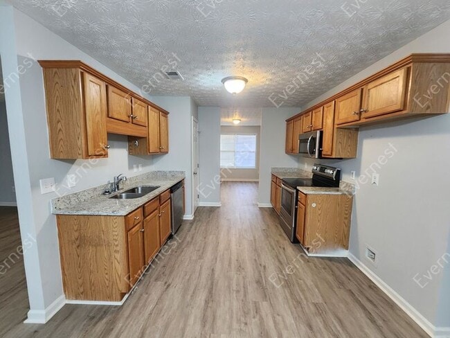 Building Photo - 926 Creekside Way