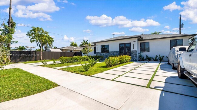 Foto del edificio - 21831 SW 109th Ct