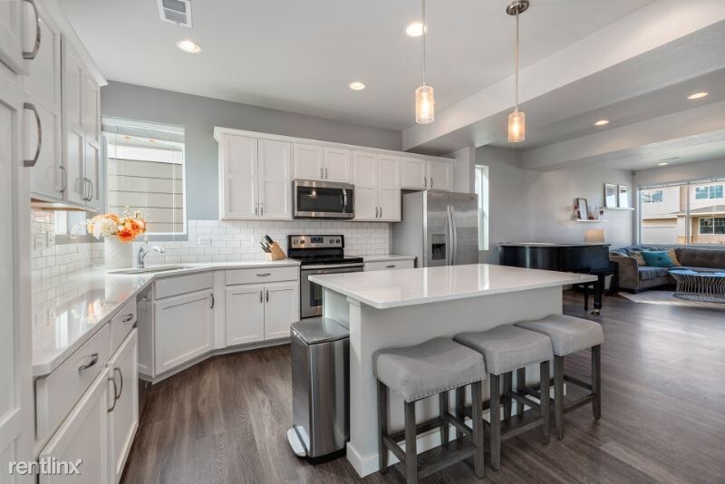 Foto principal - 4 br, 2.5 bath House - 2127 Saison St