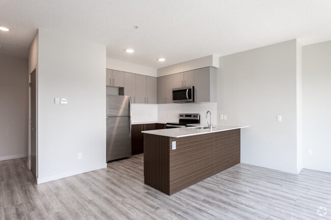 Interior Photo - Le Louvre Residences
