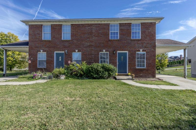 Primary Photo - 221 Tan Bark Dr