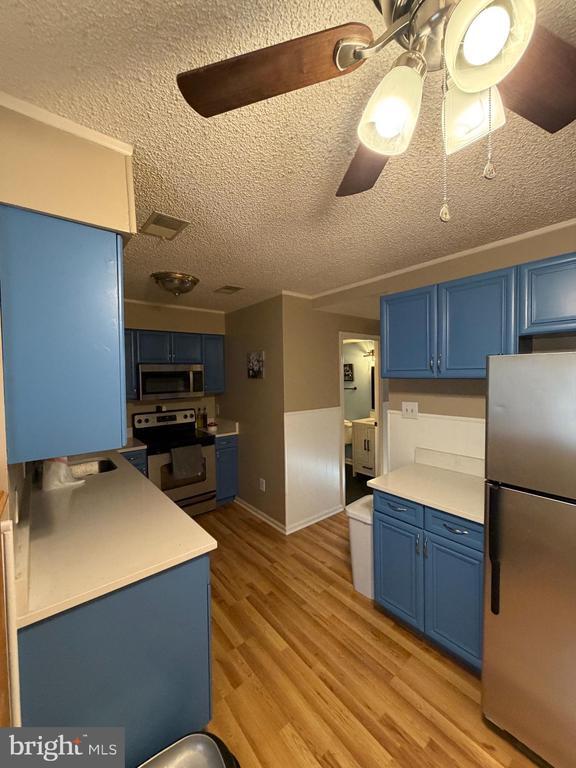 Building Photo - 218 Moore Dr