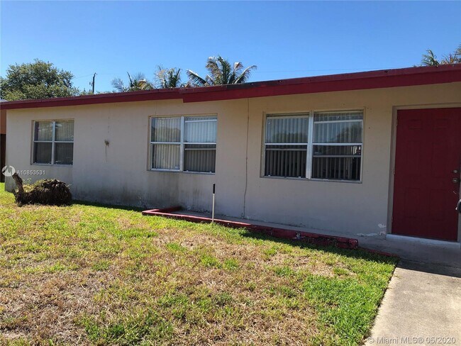 Foto del edificio - 6950 Liberty St