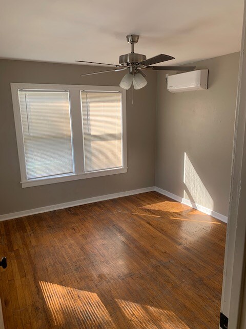 Foto del edificio - 1814 W Summit Ave.