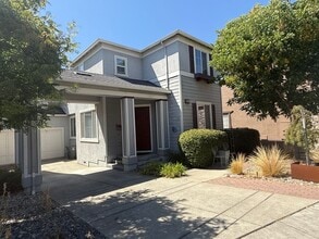 Building Photo - 2065 Cooper Dr