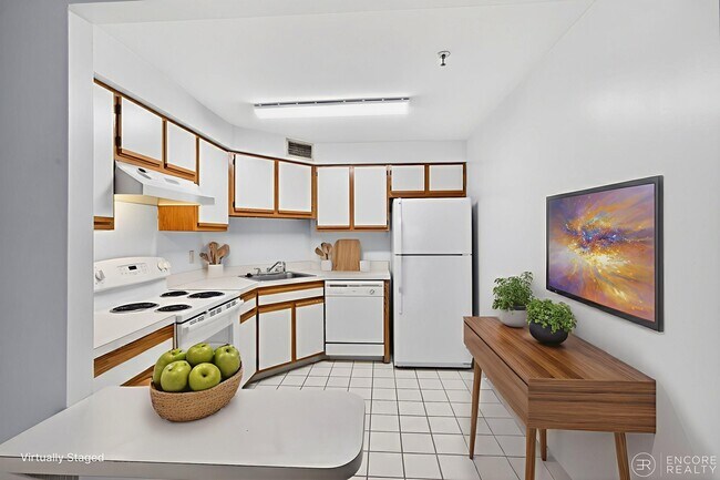 Foto del edificio - 394 Ocean Ave