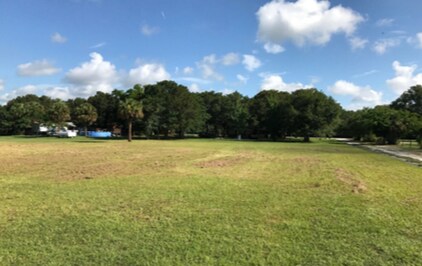 3.5 acres light industrial - St Lucie Cottages