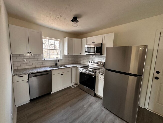 Foto del edificio - 805 Aubrey Ave