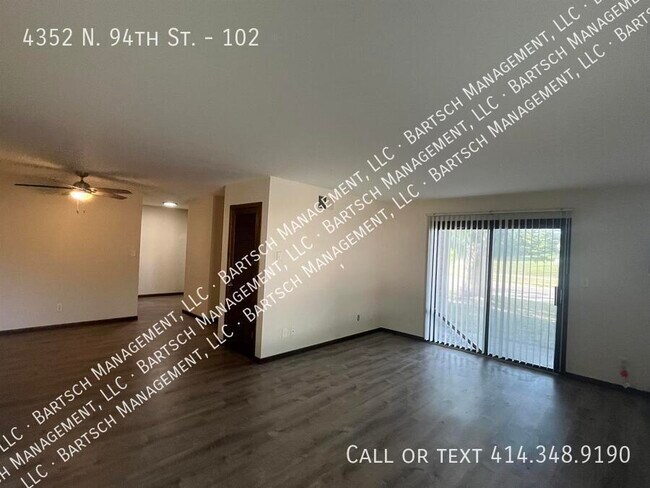 Foto del edificio - 4352 N 94th St