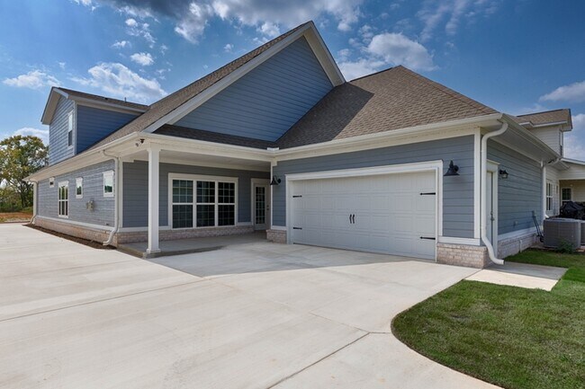 Foto del edificio - Luxury Craftsman Home in Monrovia Springs