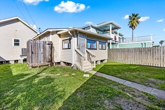 Building Photo - 2823 Avenue Q