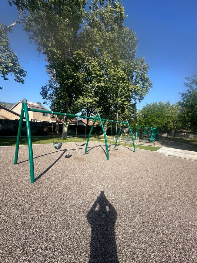 Foto del edificio - Welcome to 5064 Alta Dr, San Bernardino, C...