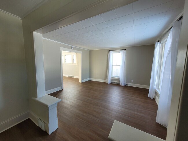Foto del edificio - 3 Bedroom Single Family Home | Double Stal...