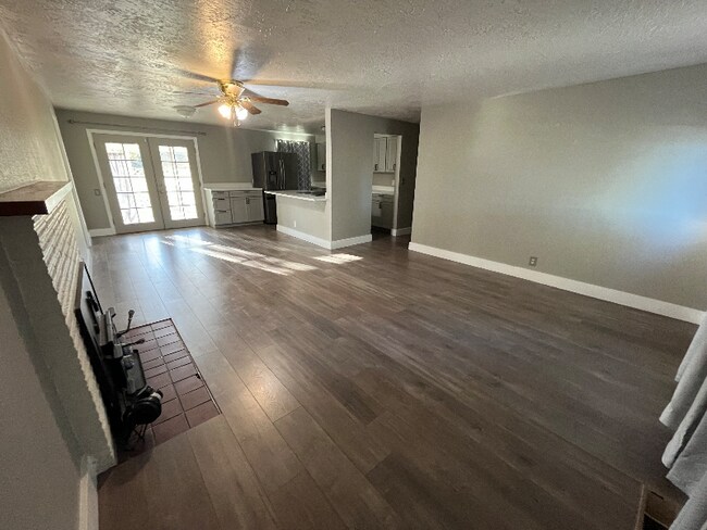 Foto del edificio - 1012 Whitman Ct