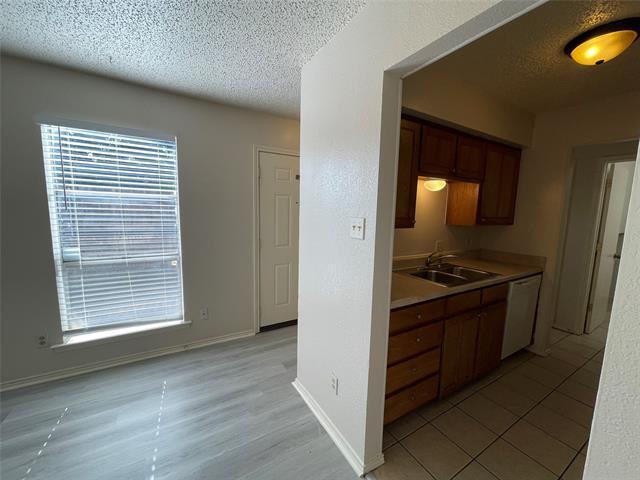 Foto del edificio - 5524 Lewis Ct