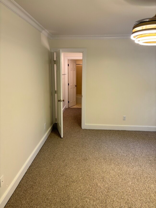 Building Photo - 3748 Lassiter Mill Rd