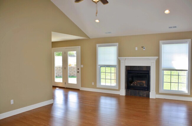 Foto del edificio - 4500 Weybridge Dr