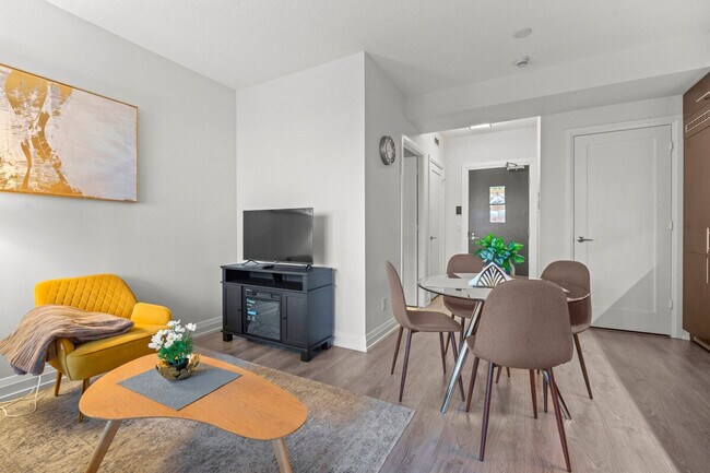 Building Photo - 33 Sheppard Ave E