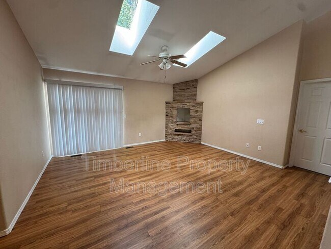 Building Photo - 3758 Pony Tracks Dr